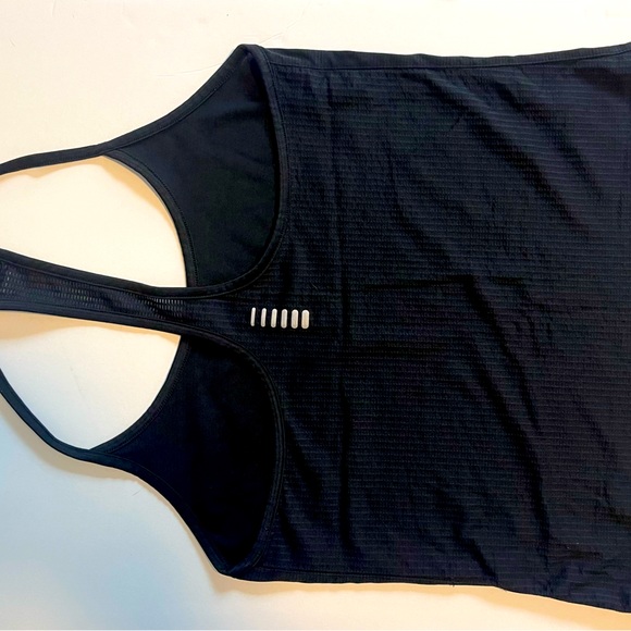 Tank top - Picture 2 of 3